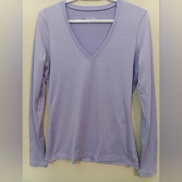 Under Armour Women's Light Purple V-Neck Long Sleeve Top - Picture 4 of 9